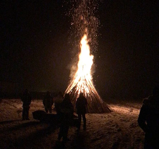 Sonnwendfeuer